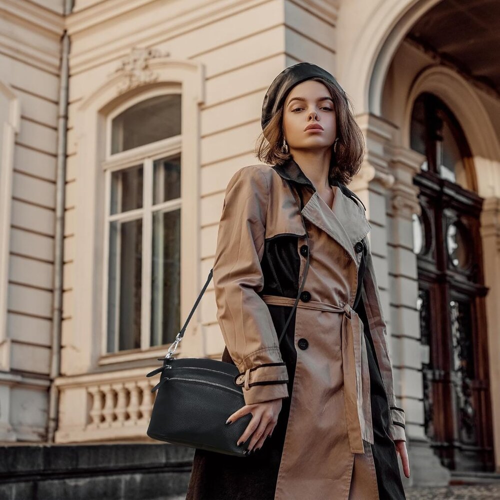 Versatile Black Leather Crossbody With Adjustable… - image 7